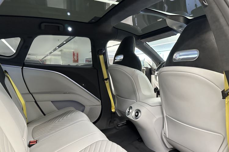 Used Avatr 11 2023 HarmonyOS Version Smart Enjoyment Upgrade Model 90-Degree Rear-Wheel Drive Edition Interior 7