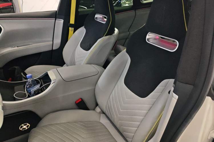 Used Avatr 11 2023 Harmony 116° Luxury Edition Left Front Seat