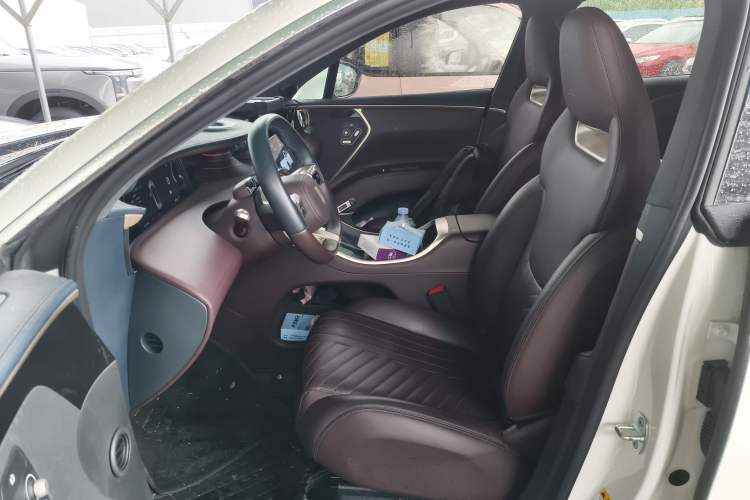 Used Avatr 11 2023 Harmony 90-degree Rear-wheel Drive Edition Left Front Seat