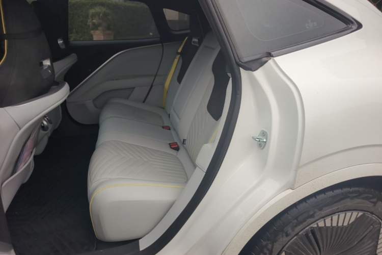 Used Avatr 11 2023 Harmony 90-degree Rear-wheel Drive Edition Left Rear Seat