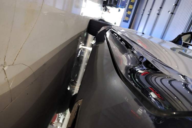 Used Avatr 11 2023 Harmony 90-degree Rear-wheel Drive Business Edition Left Side Sill