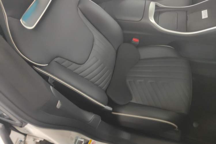 Used Avatr 11 2023 Harmony 90-degree Rear-wheel Drive Edition Right Front Seat