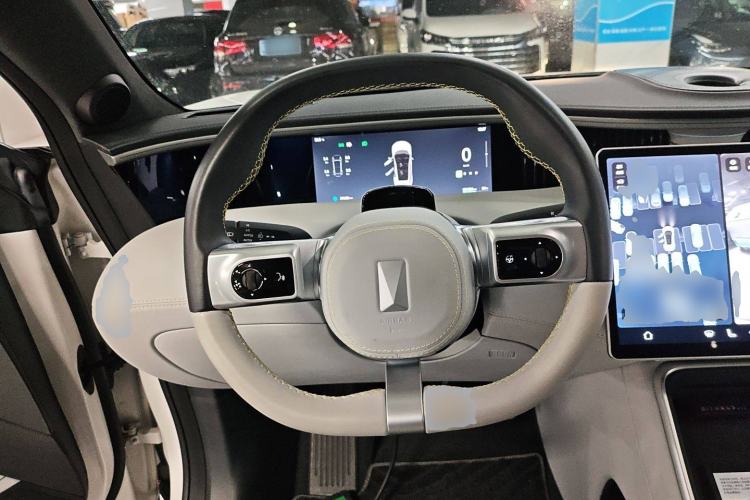 Used Avatr 11 2023 Harmony 116° Luxury Edition Steering Wheel