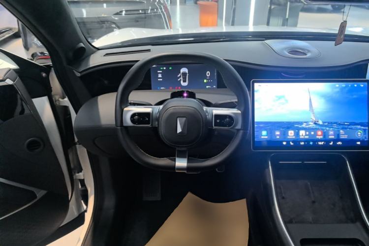 Used Avatr 11 2023 Harmony 90° Luxury Edition Steering Wheel