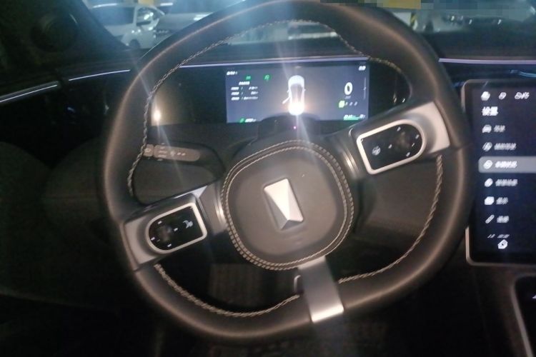 Used Avatr 11 2023 Harmony 90-degree Rear-wheel Drive Business Edition Steering Wheel
