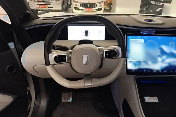 Used Avatr 11 2023 HarmonyOS Version Smart Enjoyment Upgrade Model 90-Degree Rear-Wheel Drive Edition Steering Wheel