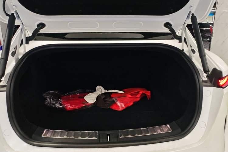 Used Avatr 11 2023 Harmony 116° Luxury Edition Trunk