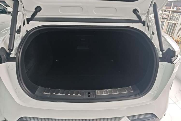 Used Avatr 11 2023 Harmony 90-degree Rear-wheel Drive Edition Trunk
