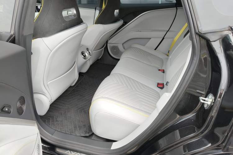 Used Avatr 11 2024 630 Rear-Wheel Drive Edition with Three Lasers Left Rear Seat
