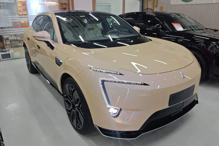 Used Avatr 11 2024 730 Luxury Edition with Three Lasers and Rear-Wheel Drive Exterior 2