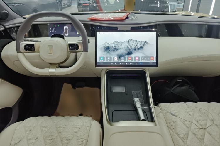 Used Avatr 11 2024 730 Luxury Edition with Three Lasers and Rear-Wheel Drive Interior 2