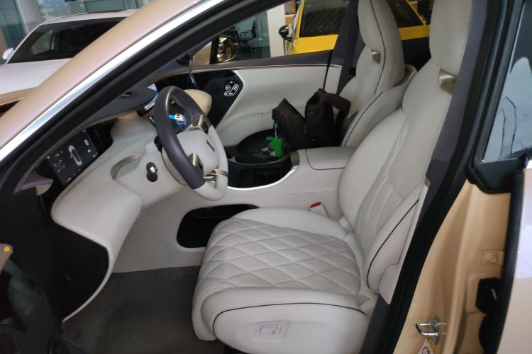 Used Avatr 11 2024 700 Three-Laser Four-Wheel Drive Recommended Version Left Front Seat