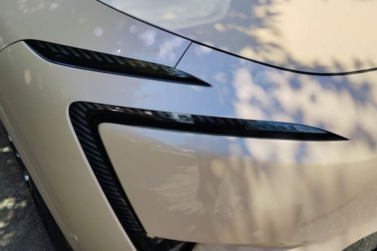 Used Avatr 11 2024 630 Rear-Wheel Drive Edition with Three Lasers Right Front Headlight