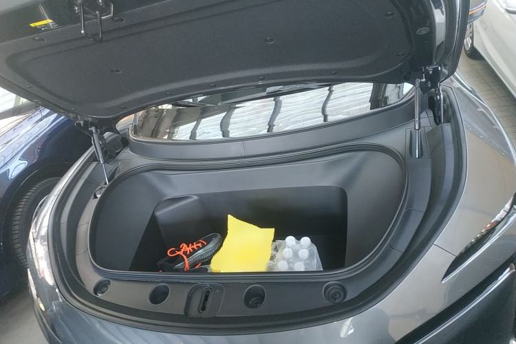Used Avatr 11 2024 730 Luxury Edition with Three Lasers and Rear-Wheel Drive Engine Bay