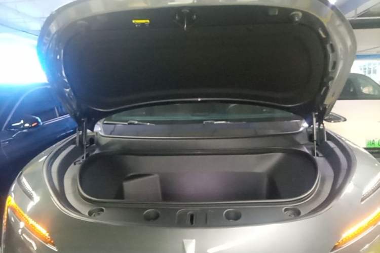 Used Avatr 11 2024 730 Luxury Edition with Three Lasers and Rear-Wheel Drive Engine Bay