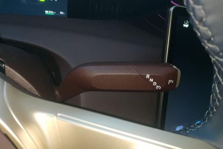 Used Avatr 11 2024 730 Luxury Edition with Three Lasers and Rear-Wheel Drive Gear Lever