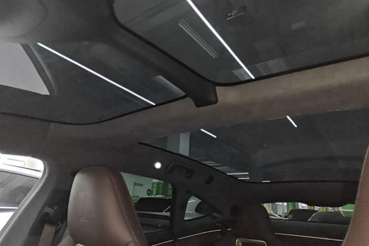 Used Avatr 11 2024 730 Luxury Edition with Three Lasers and Rear-Wheel Drive Headliner
