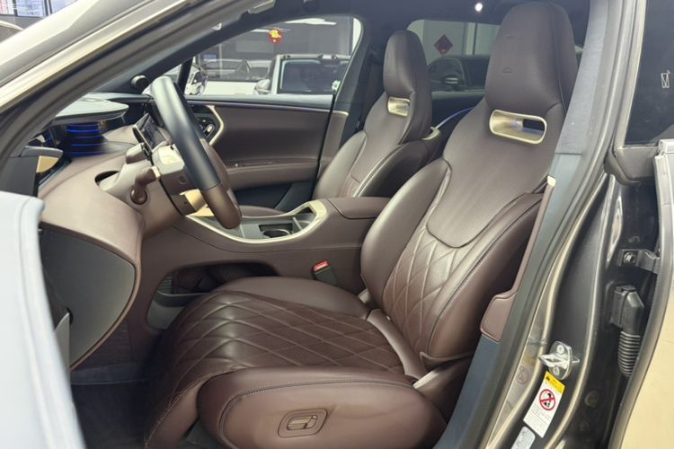 Used Avatr 11 2024 730 Luxury Edition with Three Lasers and Rear-Wheel Drive Interior 8