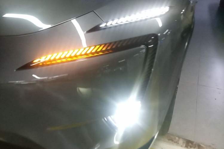 Used Avatr 11 2024 730 Luxury Edition with Three Lasers and Rear-Wheel Drive Left Front Headlight