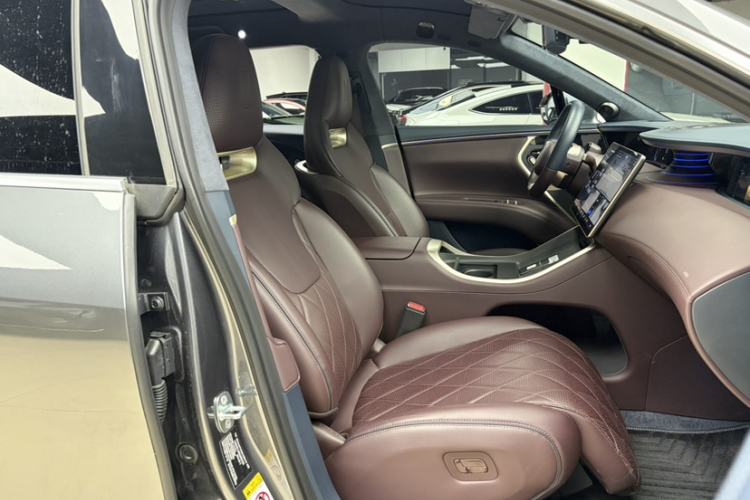 Used Avatr 11 2024 730 Luxury Edition with Three Lasers and Rear-Wheel Drive Right Front Seat