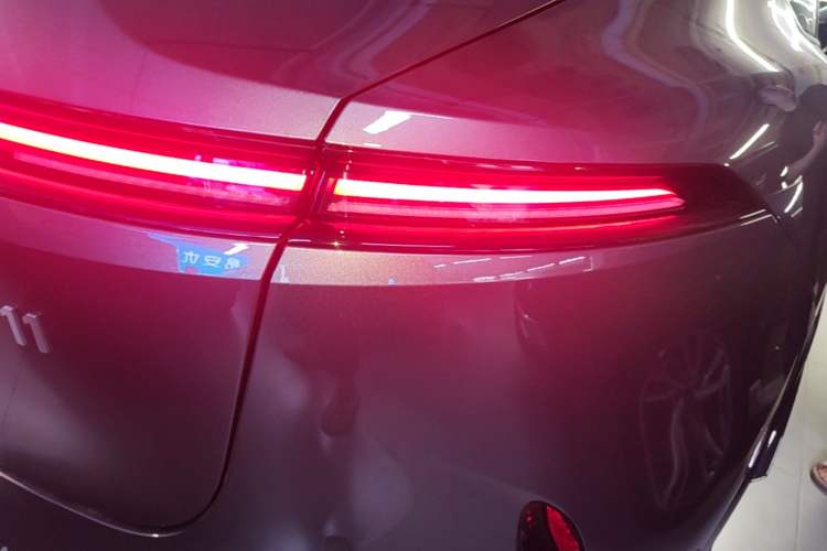 Used Avatr 11 2024 730 Luxury Edition with Three Lasers and Rear-Wheel Drive Right Rear Taillight