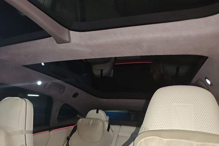 Used Avatr 11 2024 580 Three-Laser Four-Wheel Drive Luxury Edition Headliner