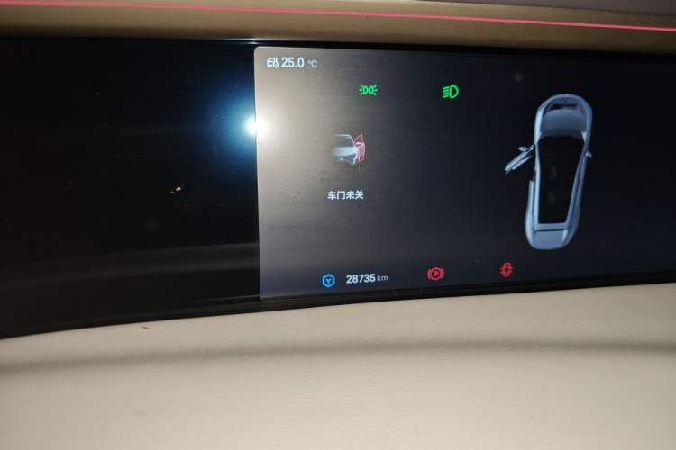 Used Avatr 11 2024 580 Three-Laser Four-Wheel Drive Luxury Edition Odometer Close Up