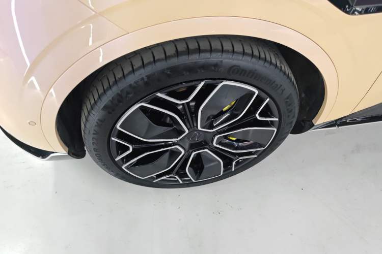 Used Avatr 11 2024 630 Rear-Wheel Drive Edition with Three Lasers Left Front Wheel Hub