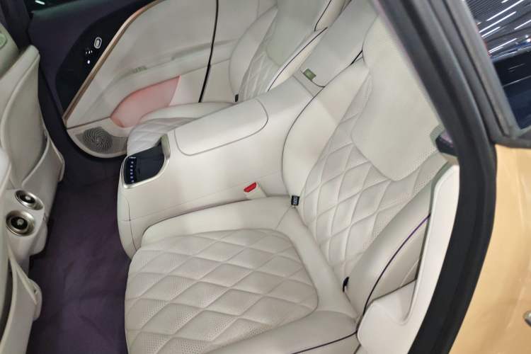Used Avatr 11 2024 630 Rear-Wheel Drive Edition with Three Lasers Left Rear Seat