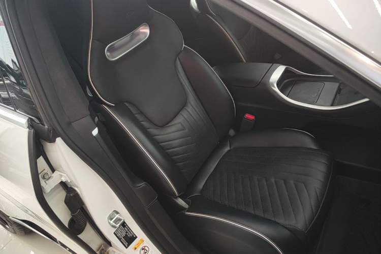 Used Avatr 11 2024 630 Rear-Wheel Drive Edition with Three Lasers Right Front Seat