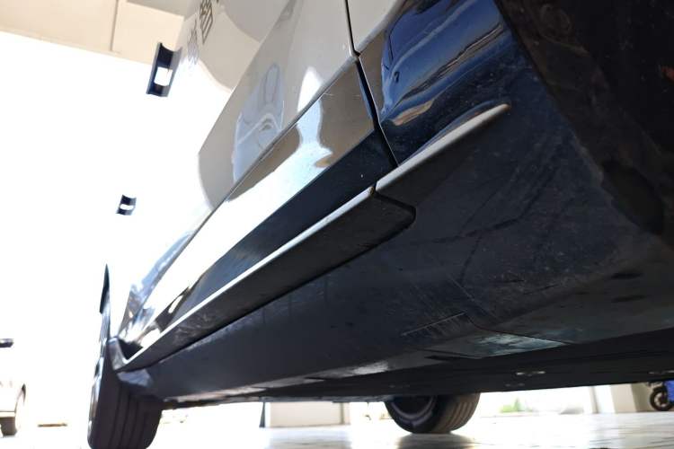 Used Avatr 11 2024 580 Three-Laser Four-Wheel Drive Luxury Edition Right Side Sill
