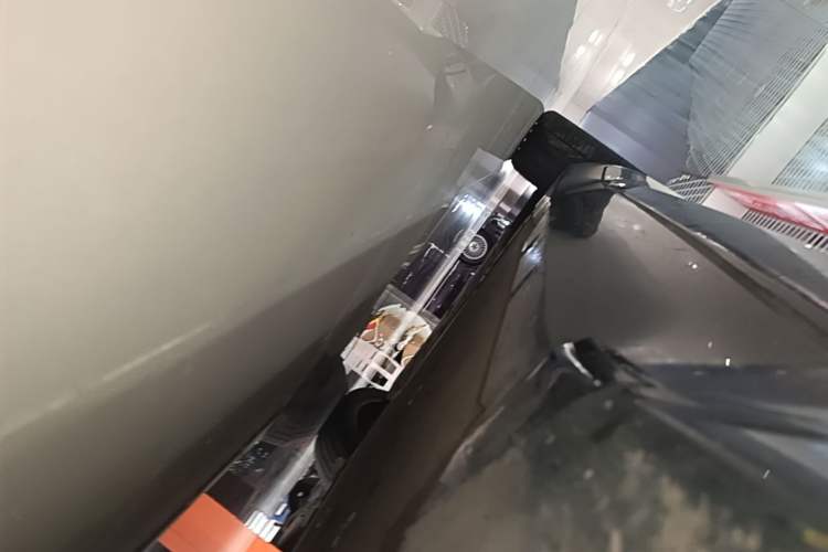 Used Avatr 11 2024 630 Rear-Wheel Drive Edition with Three Lasers Right Side Sill