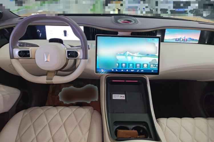 Used Avatr 11 2024 630 Rear-Wheel Drive Edition with Three Lasers Center Console