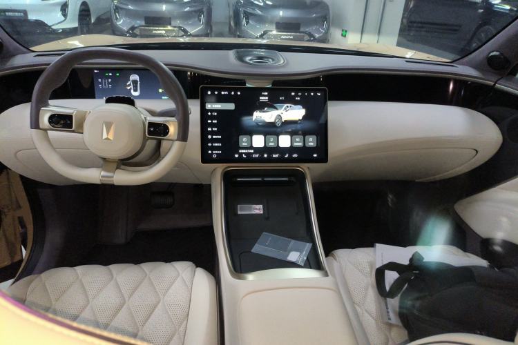 Used Avatr 11 2024 630 Rear-Wheel Drive Edition with Three Lasers Center Console
