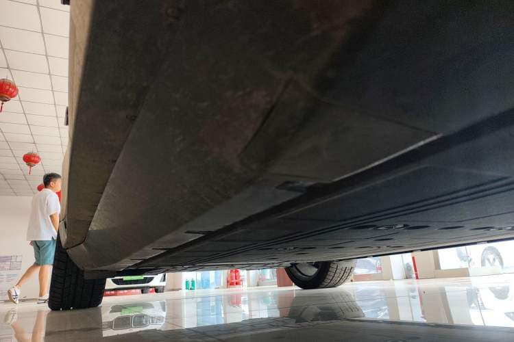 Used Avatr 11 2024 630 Rear-Wheel Drive Edition with Three Lasers Chassis Front Right