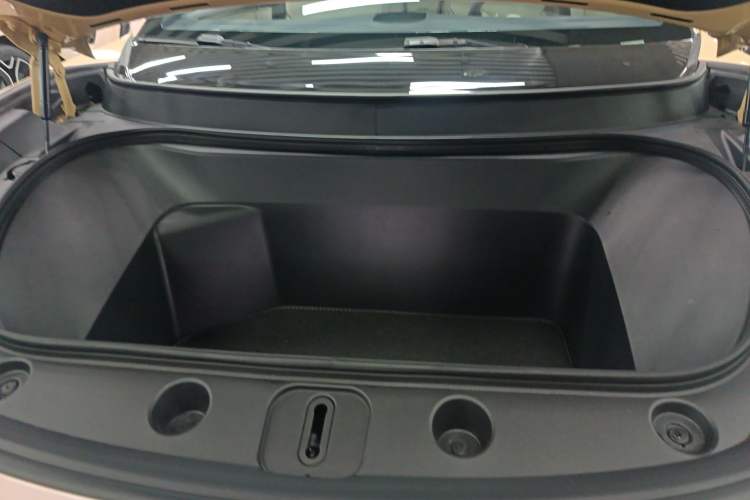 Used Avatr 11 2024 630 Rear-Wheel Drive Edition with Three Lasers Engine Bay
