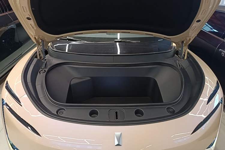 Used Avatr 11 2024 630 Rear-Wheel Drive Edition with Three Lasers Engine Bay