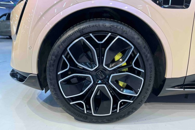 Used Avatr 11 2024 630 Rear-Wheel Drive Edition with Three Lasers Exterior 8