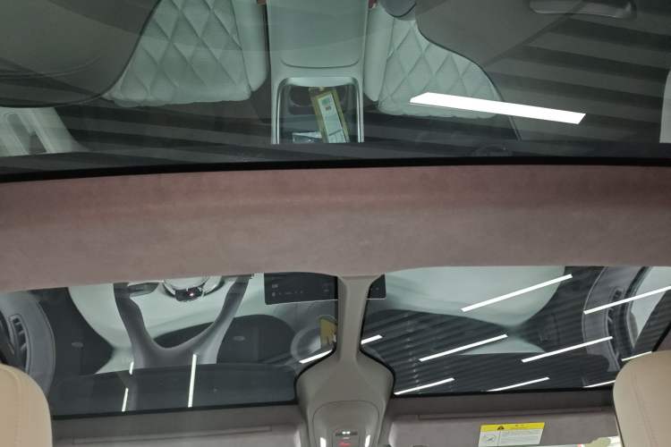 Used Avatr 11 2024 630 Rear-Wheel Drive Edition with Three Lasers Headliner