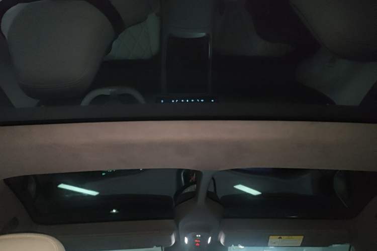 Used Avatr 11 2024 630 Rear-Wheel Drive Edition with Three Lasers Headliner
