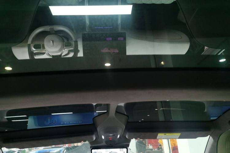 Used Avatr 11 2024 700 Three-Laser Four-Wheel Drive Recommended Version Headliner