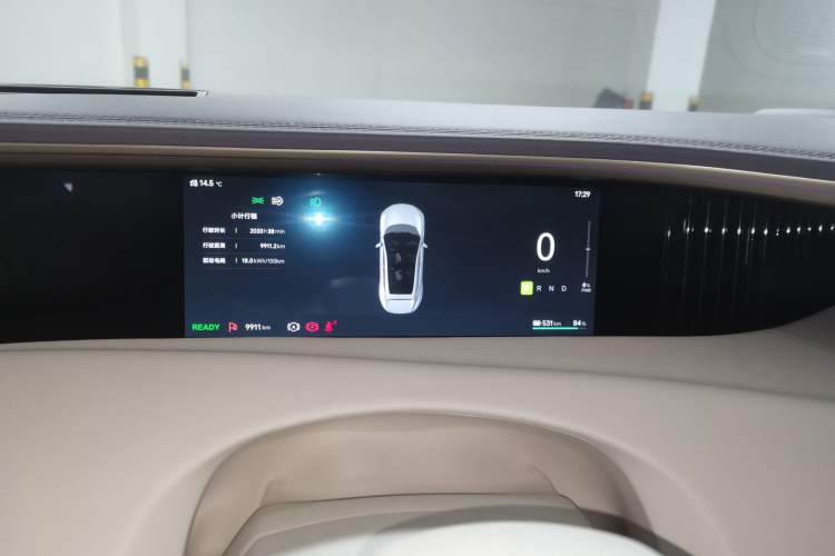 Used Avatr 11 2024 630 Rear-Wheel Drive Edition with Three Lasers Instrument Cluster