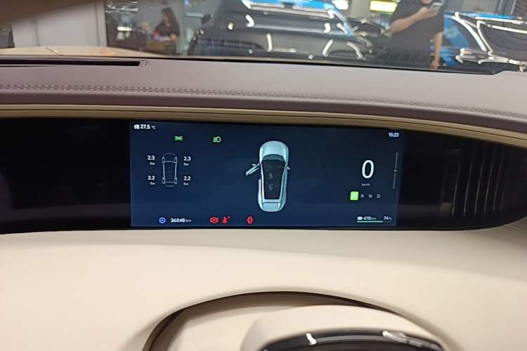 Used Avatr 11 2024 630 Rear-Wheel Drive Edition with Three Lasers Instrument Cluster