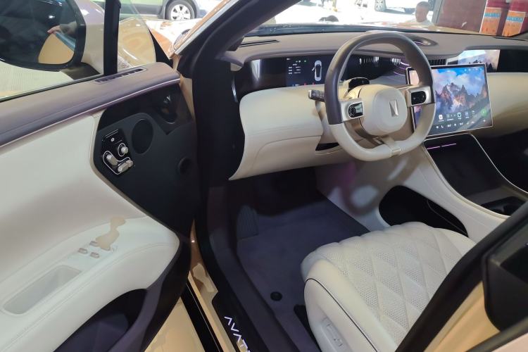 Used Avatr 11 2024 630 Rear-Wheel Drive Edition with Three Lasers Interior 3