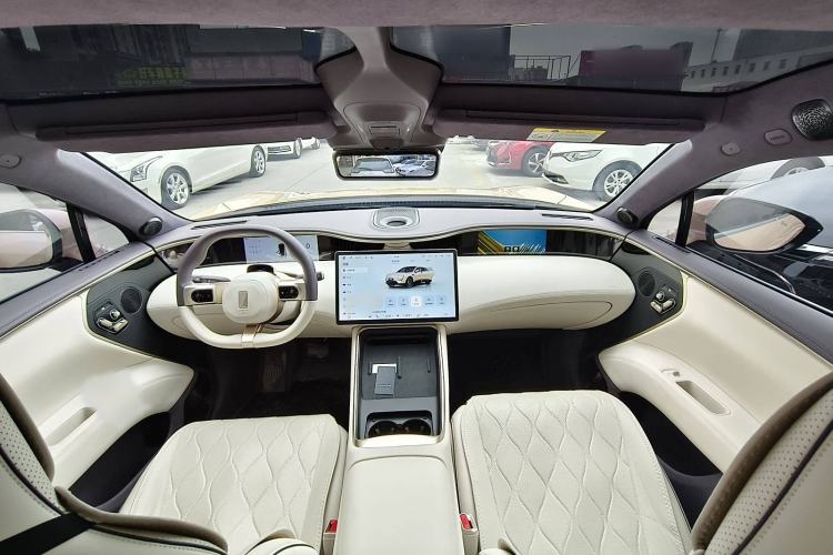 Used Avatr 11 2024 630 Rear-Wheel Drive Edition with Three Lasers Interior 3