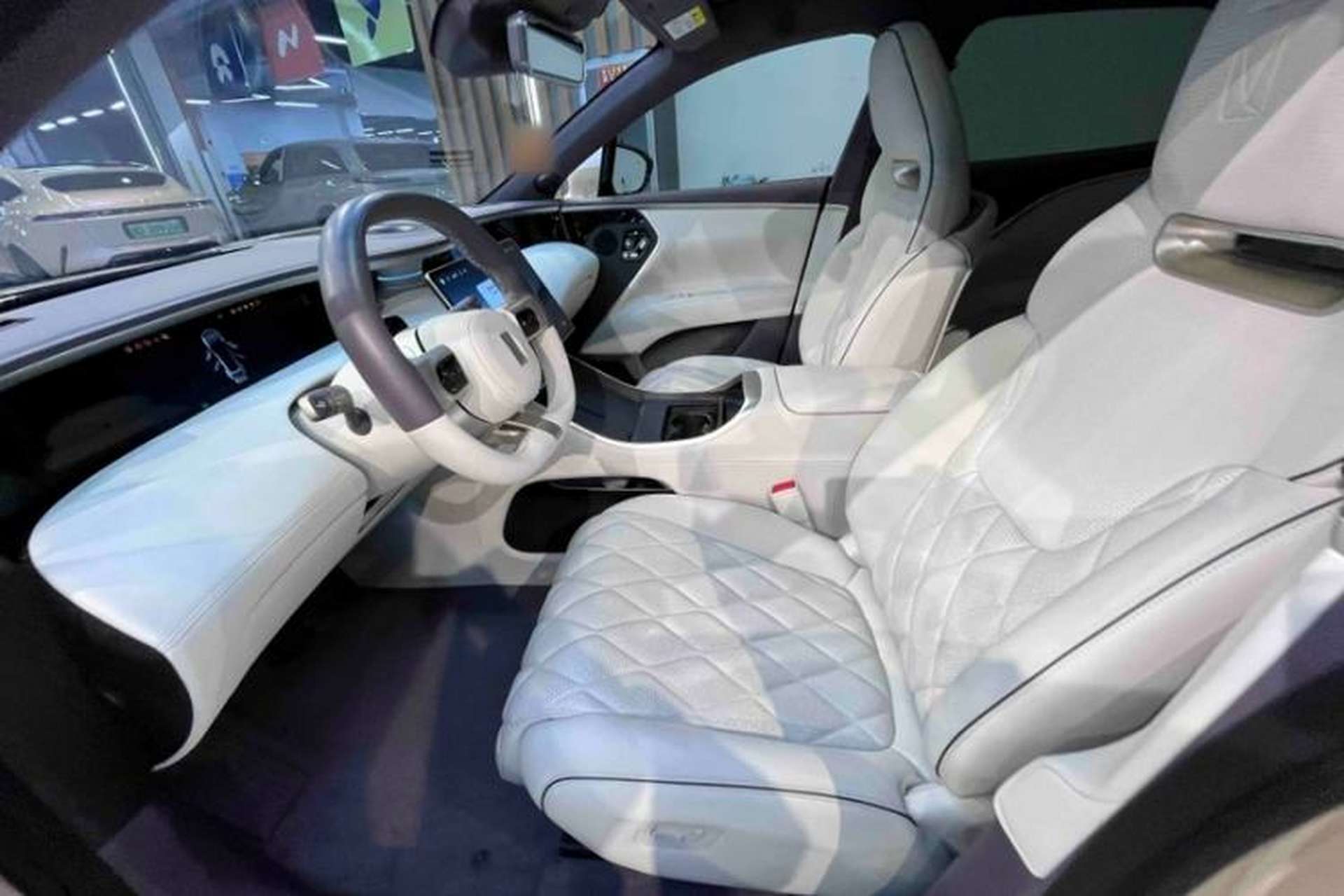Used Avatr 11 2024 630 Rear-Wheel Drive Edition with Three Lasers Interior 4