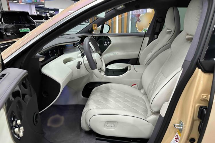 Used Avatr 11 2024 700 Three-Laser Four-Wheel Drive Recommended Version Interior 5