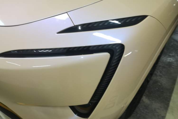 Used Avatr 11 2024 630 Rear-Wheel Drive Edition with Three Lasers Left Front Headlight