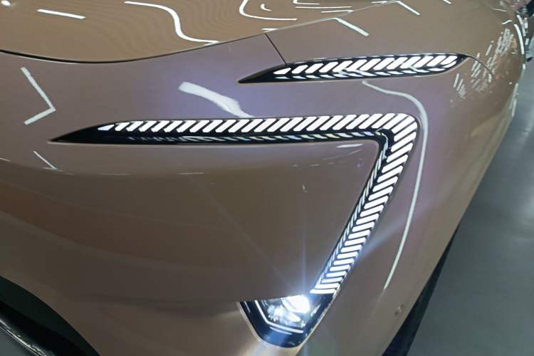 Used Avatr 11 2024 630 Rear-Wheel Drive Edition with Three Lasers Left Front Headlight