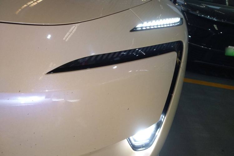 Used Avatr 11 2024 630 Rear-Wheel Drive Edition with Three Lasers Left Front Headlight